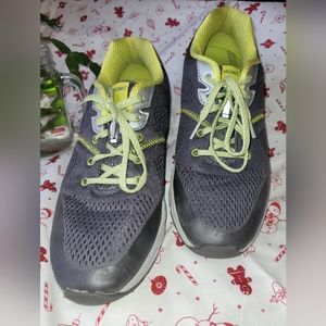 Vionic Emerald Green and Grey Shoes size 9